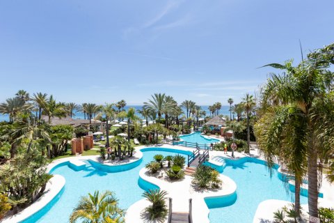 Dzīvoklis pārdošanā Malaga, Spānijā 1 istaba, 135 m2 Nr. 106833 - attēls 1