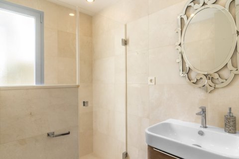 Willa Marbella, Malaga, Hiszpania 5 sypialni, 551 mkw. nr 107936 – zdjęcie 10