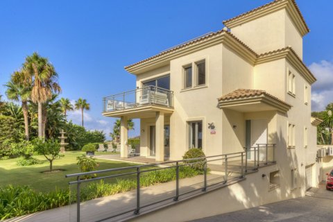 Willa Marbella, Malaga, Hiszpania 5 sypialni, 551 mkw. nr 107936 – zdjęcie 30