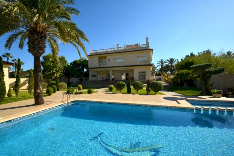 Villa in vendita Alicante, Spagna 9 camere da letto, 511 mq. N° 115544 - foto 2