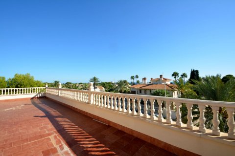 Villa in vendita Alicante, Spagna 9 camere da letto, 511 mq. N° 115544 - foto 28