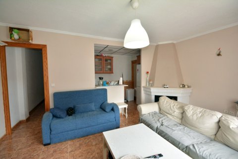 Huoneisto myytävänä Guardamar del Segura, Alicante, Espanja, 2 makuuhuonetta, 81 m2 No. 115545 - kuva 2