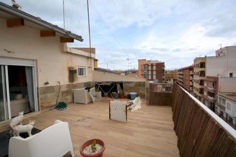Huoneisto myytävänä Guardamar del Segura, Alicante, Espanja, 2 makuuhuonetta, 81 m2 No. 115545 - kuva 11