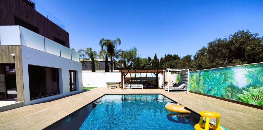 Villa Alicante, Spain 5 bedrooms, 380 sq.m. No. 115538