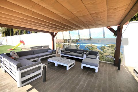 Villa for sale Alicante, Spain 5 bedrooms, 380 sq.m. No. 115538 - photo 8