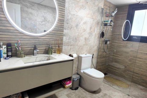 Villa for sale Alicante, Spain 5 bedrooms, 380 sq.m. No. 115538 - photo 25