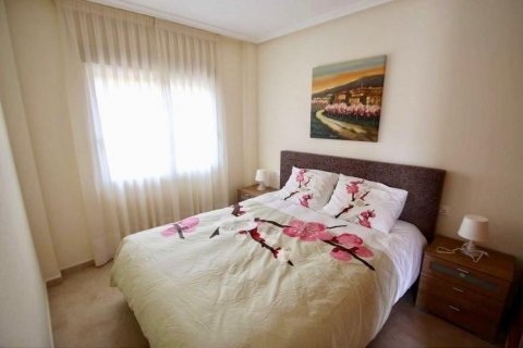 Villa for sale in La Romana, Alicante, Spain 2 bedrooms, 140 sq.m. No. 82896 - photo 7