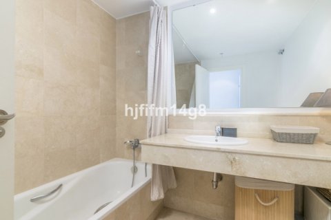 Huoneisto myytävänä Marbella, Malaga, Espanja, 2 makuuhuonetta, 91 m2 No. 117674 - kuva 4