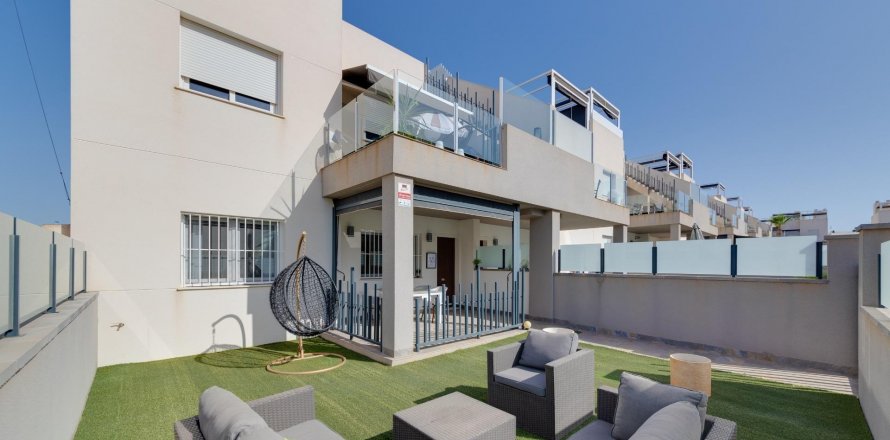 Bungalow Torrevieja, Alicante, Spain 2 bedrooms, 76 sq.m. No. 113187