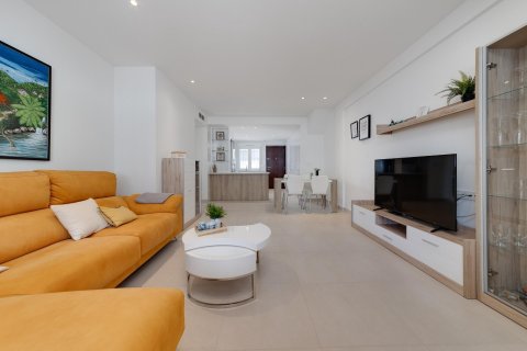Bungalow for sale Torrevieja, Alicante, Spain 2 bedrooms, 76 sq.m. No. 113187 - photo 8