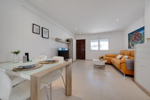 Bungalow for sale Torrevieja, Alicante, Spain 2 bedrooms, 76 sq.m. No. 113187 - photo 11