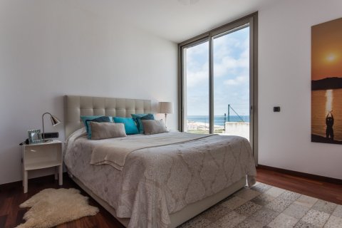 House for sale Arenys de Mar, Barcelona, Spain 5 bedrooms, 360 sq.m. No. 22978 - photo 26