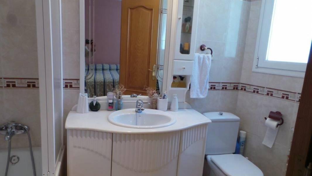 Hus i Badalona, Barcelona, Spanien 3 sovrum, 314 kvm. Nr. 22943