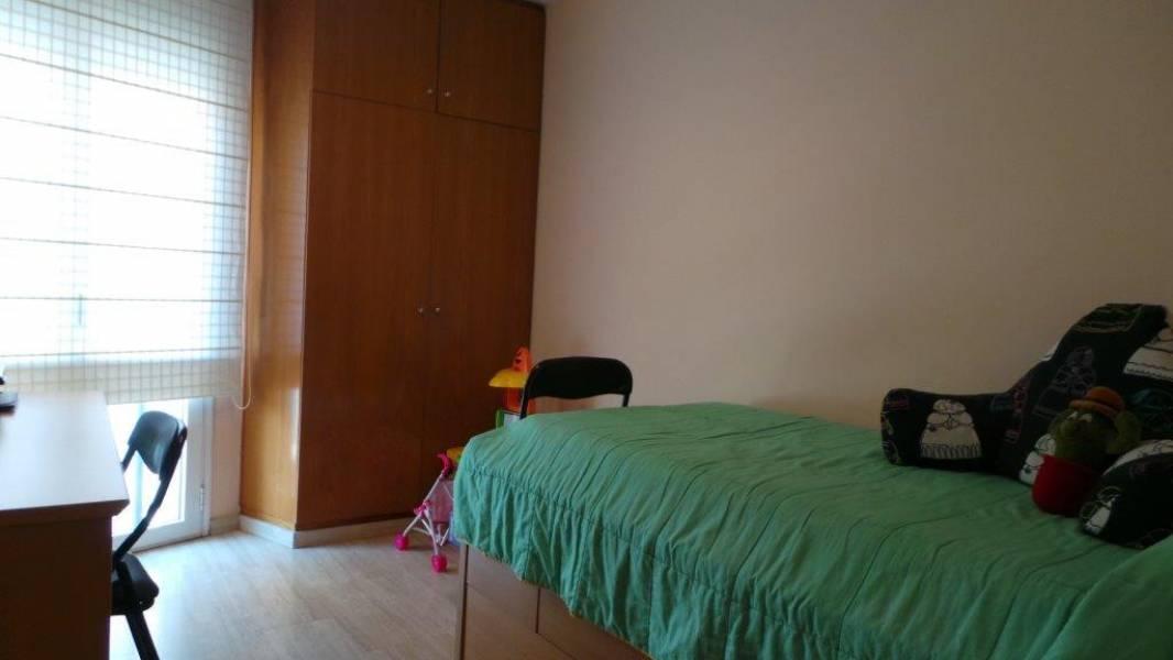 Hus i Badalona, Barcelona, Spanien 3 sovrum, 314 kvm. Nr. 22943