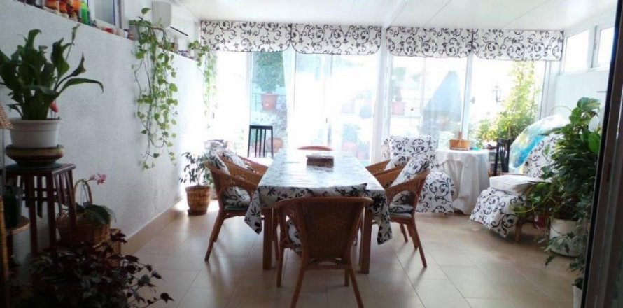 Casa Badalona, Barcelona, Spagna 3 camere da letto, 314 mq. N° 22943
