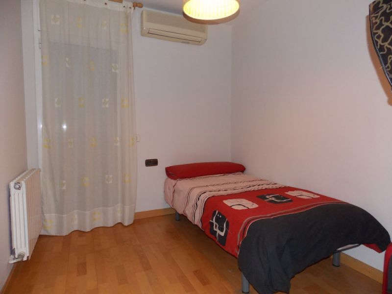 Hus i Badalona, Barcelona, Spanien 3 sovrum, 240 kvm. Nr. 22843