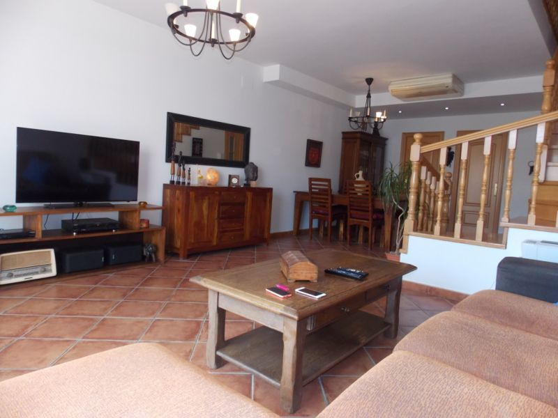 Hus i Badalona, Barcelona, Spanien 3 sovrum, 240 kvm. Nr. 22843