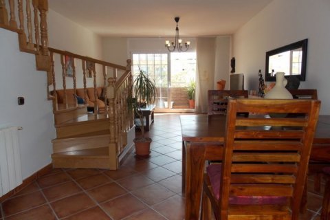 Casa in vendita Badalona, Barcelona, Spagna 3 camere da letto, 240 mq. N° 22843 - foto 1