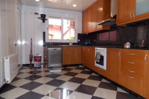 Casa in vendita Badalona, Barcelona, Spagna 3 camere da letto, 240 mq. N° 22843 - foto 6