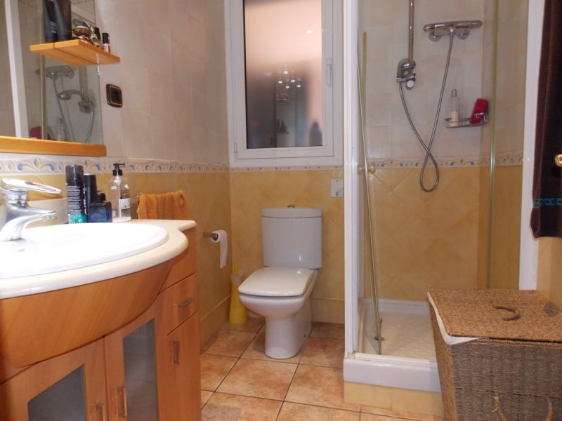 Hus i Badalona, Barcelona, Spanien 3 sovrum, 240 kvm. Nr. 22843