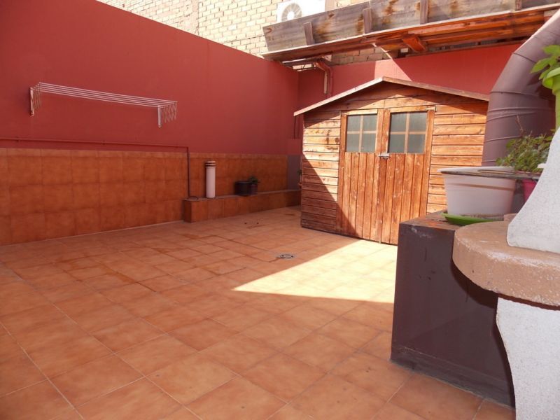 Hus i Badalona, Barcelona, Spanien 3 sovrum, 240 kvm. Nr. 22843