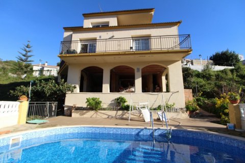 Hus till salu Calafell, Tarragona, Spanien 5 sovrum, 275 kvm. Nr. 21530 - foto 1