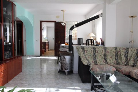 Hus till salu Calafell, Tarragona, Spanien 5 sovrum, 275 kvm. Nr. 21530 - foto 6