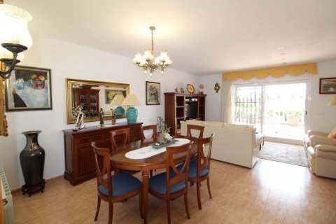 Māja pārdošanā Calafell, Tarragona, Spānijā 4 istabas, 205 m2 Nr. 21599 - attēls 9