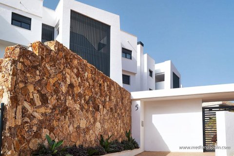 Huoneisto myytävänä Fuengirola, Malaga, Espanja, 2 makuuhuonetta, 101 m2 No. 104800 - kuva 4