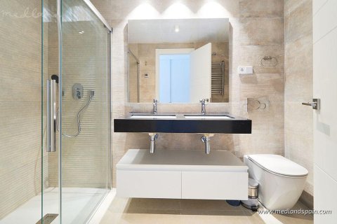 Huoneisto myytävänä Fuengirola, Malaga, Espanja, 2 makuuhuonetta, 101 m2 No. 104800 - kuva 10