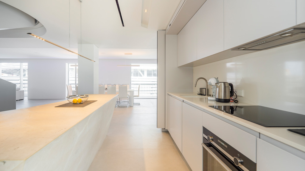 Kattohuoneisto Madrid, Espanja 3 makuuhuonetta, 462 m2 No. 106792