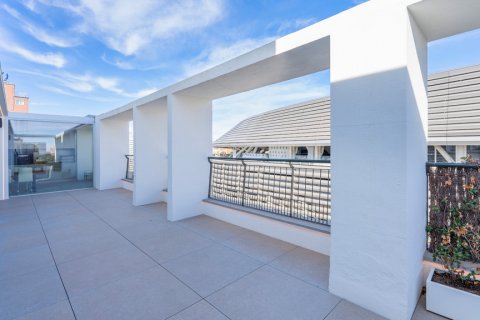 Duplex for sale Madrid, Spain 3 bedrooms, 462 sq.m. No. 106792 - photo 2
