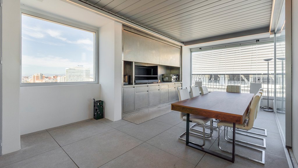 Kattohuoneisto Madrid, Espanja 3 makuuhuonetta, 462 m2 No. 106792