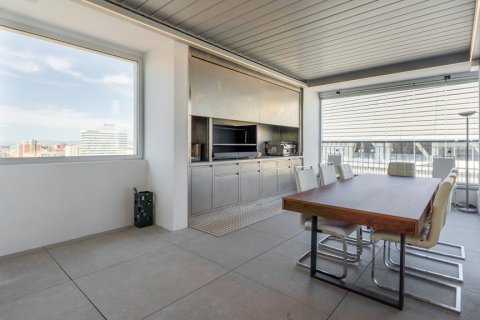 Duplex for sale Madrid, Spain 3 bedrooms, 462 sq.m. No. 106792 - photo 4