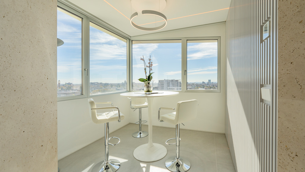 Kattohuoneisto Madrid, Espanja 3 makuuhuonetta, 462 m2 No. 106792