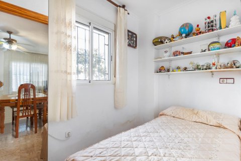 Bungalow for sale Torrevieja, Alicante, Spain 4 bedrooms, 87 sq.m. No. 109223 - photo 15