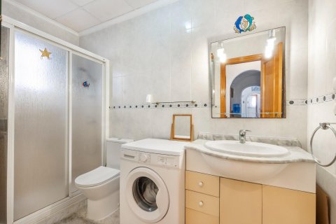 Bungalow for sale Torrevieja, Alicante, Spain 4 bedrooms, 87 sq.m. No. 109223 - photo 14