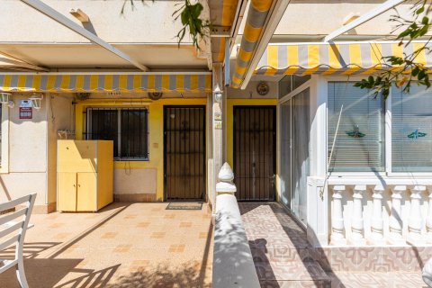 Bungalow for sale Torrevieja, Alicante, Spain 4 bedrooms, 87 sq.m. No. 109223 - photo 4