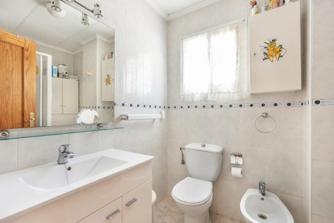 Bungalow for sale Torrevieja, Alicante, Spain 4 bedrooms, 87 sq.m. No. 109223 - photo 21