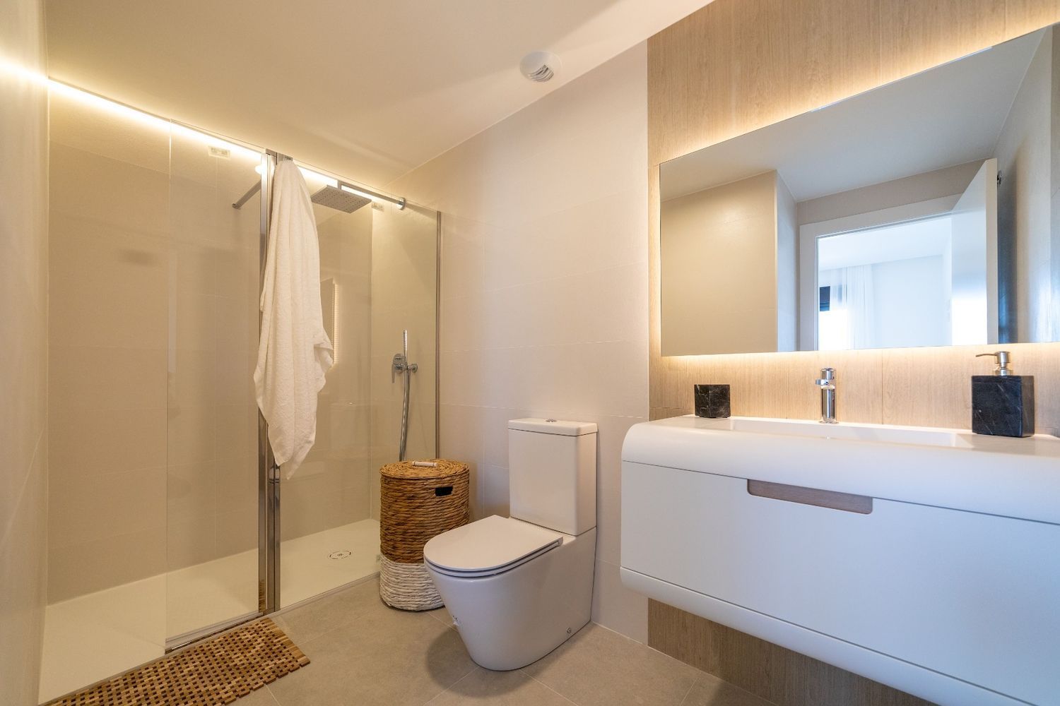 Apartment in Gran Alacant, Alicante, Spain 3 bedrooms, 97 sq.m. No. 96671
