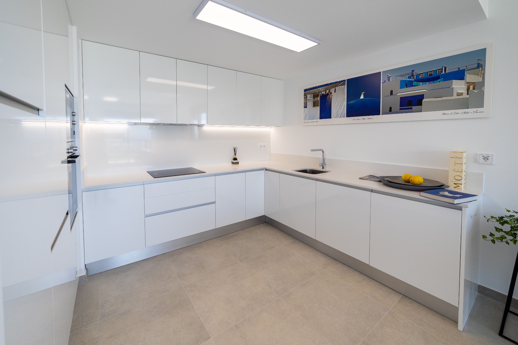Apartment in Gran Alacant, Alicante, Spain 3 bedrooms, 97 sq.m. No. 96671