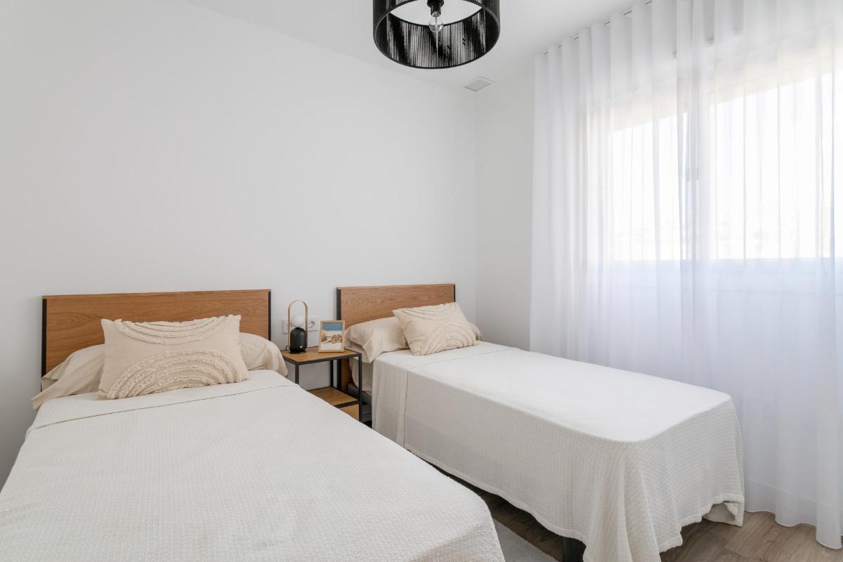Apartament w Gran Alacant, Alicante, Hiszpania 3 sypialnie, 85 mkw. nr 96677