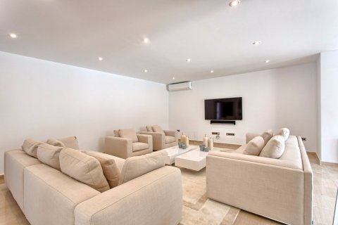 Casa in vendita Nueva Andalucia, Malaga, Spagna 8 camere da letto, 801 mq. N° 22404 - foto 4
