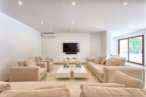 Casa in vendita Nueva Andalucia, Malaga, Spagna 8 camere da letto, 801 mq. N° 22404 - foto 5