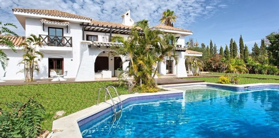 Casa Nueva Andalucia, Malaga, Spagna 8 camere da letto, 801 mq. N° 22404