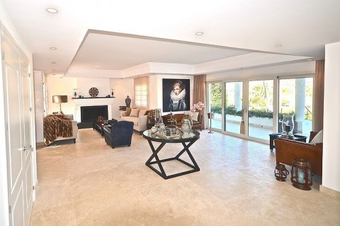 House for sale Nueva Andalucia, Malaga, Spain 6 bedrooms, 446 sq.m. No. 22423 - photo 14