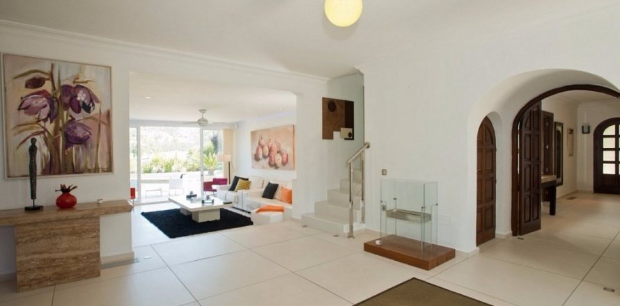 House Nueva Andalucia, Malaga, Spanien 5 Schlafzimmer, 560 m2 Nr. 22488