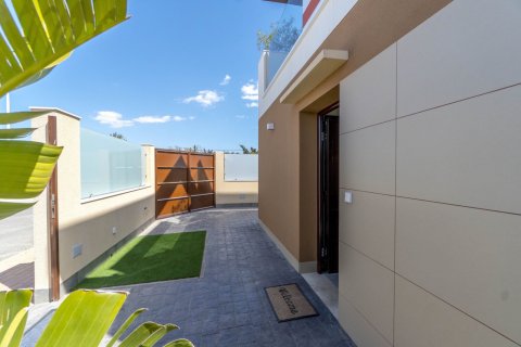 Сasa en venta San Pedro del Pinatar, Murcia, España 3 dormitorios, 105 m2 No. 22853 - foto 2