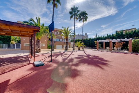 Продажа виллы в Бенидорм, Аликанте, Испания 642м2 №116945 - фото 9