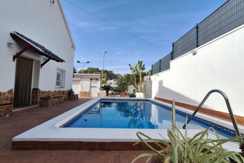 Villa pārdošanā Los Balcones, Alicante, Spānijā 4 istabas, 144 m2 Nr. 116238 - attēls 5
